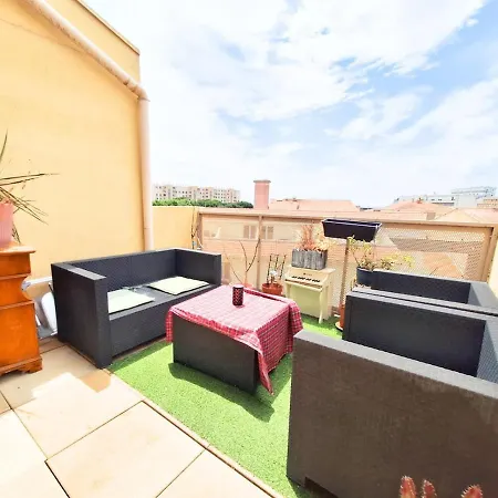 Close To Arenas And Historic Center *