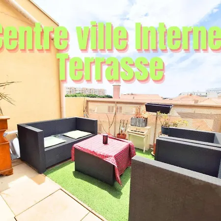 Close To Arenas And Historic Center Апартаменты