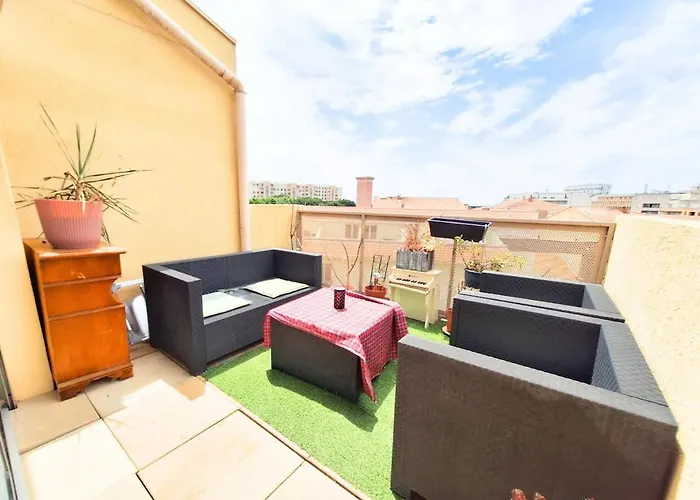 Close To Arenas And Historic Center *