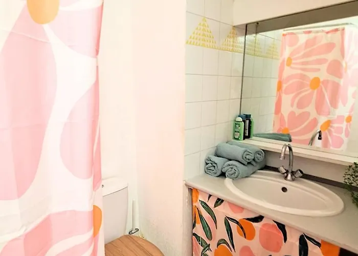 Close To Arenas And Historic Center *